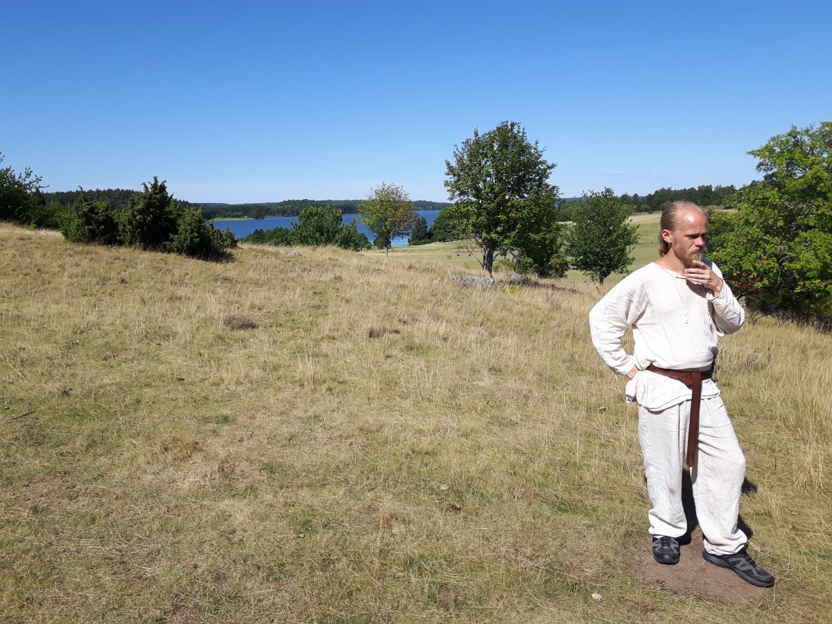 guide in Birka