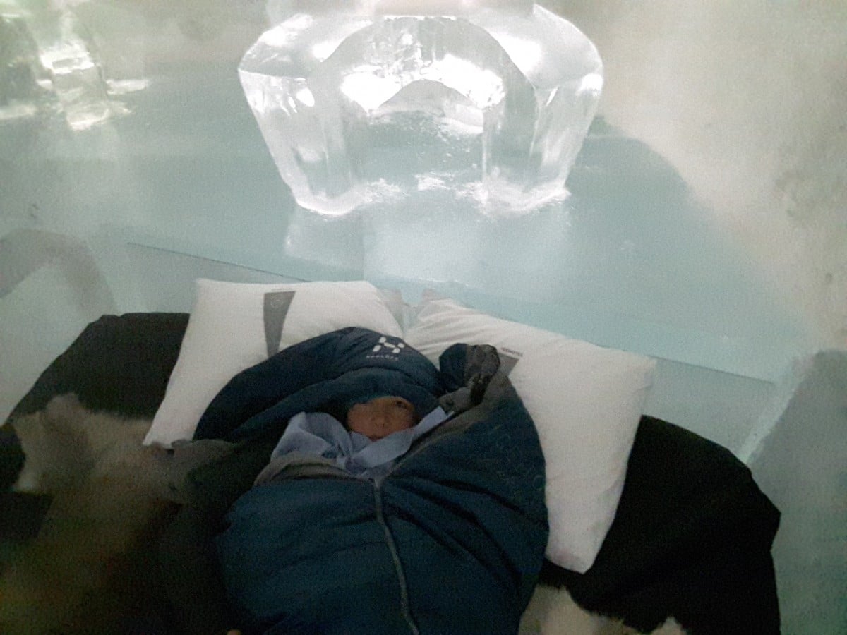 slapen in het ijshotel - slaapzak