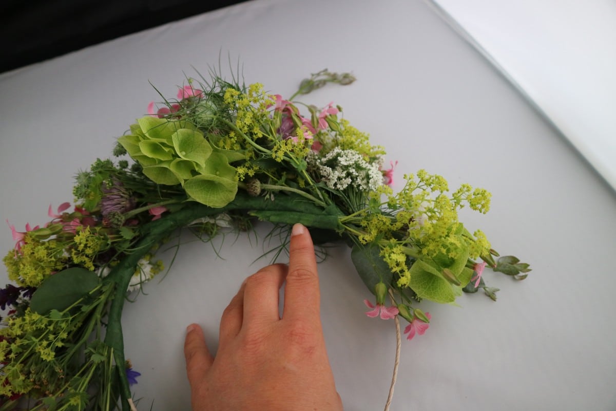 Creating a flower crown tutorial