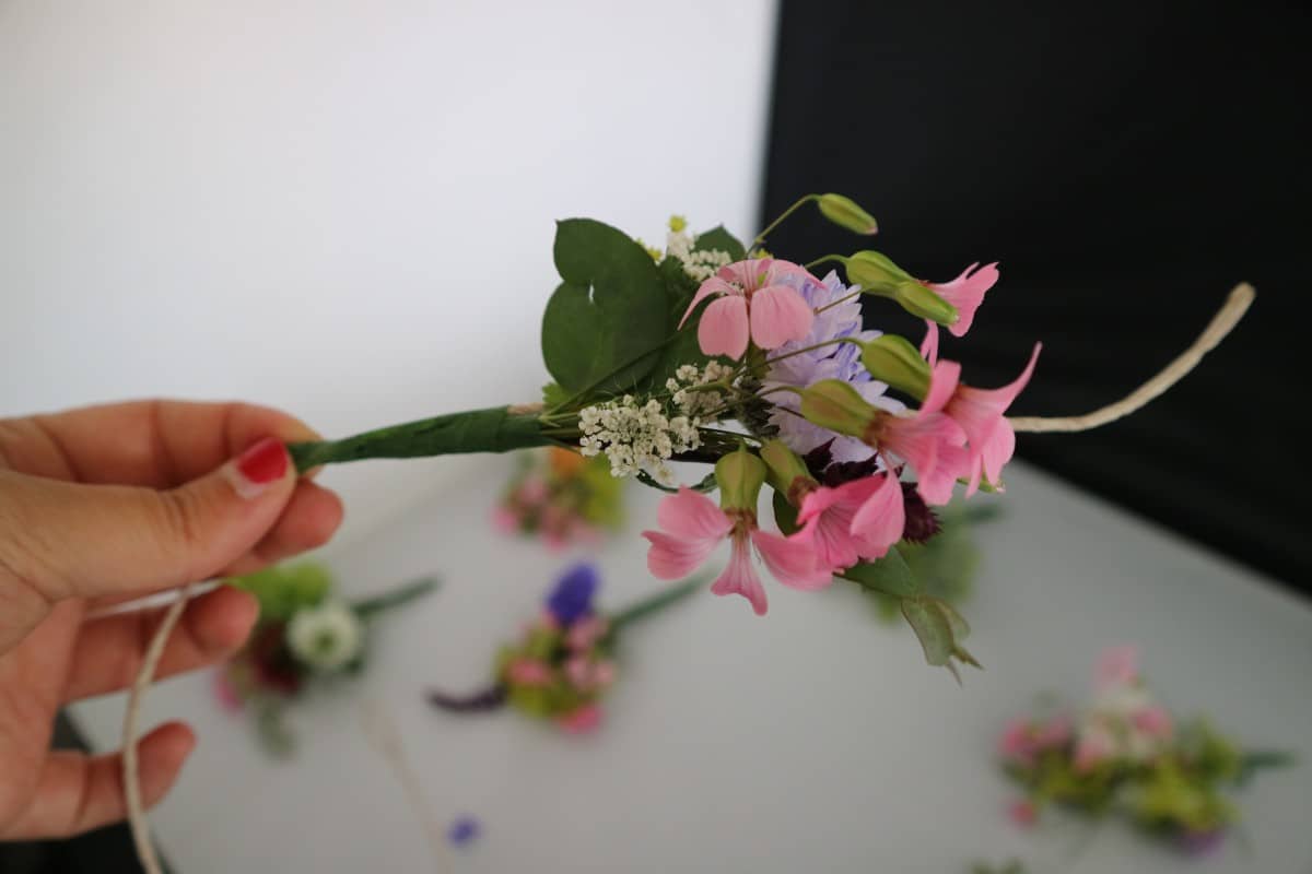 Creating a flower crown tutorial