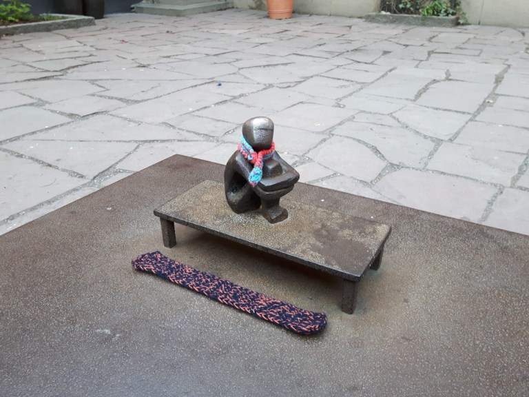 Järnpojken, the smallest statue of Stockholm